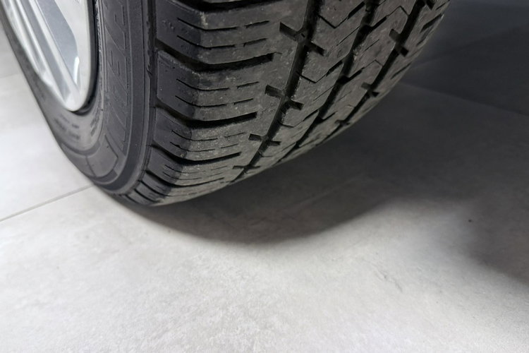 Opel Vivaro 2.0 Diesel 122KM L4H1 Exclusive AppleCar KeyLess Automat F-VAT zdjęcie 11