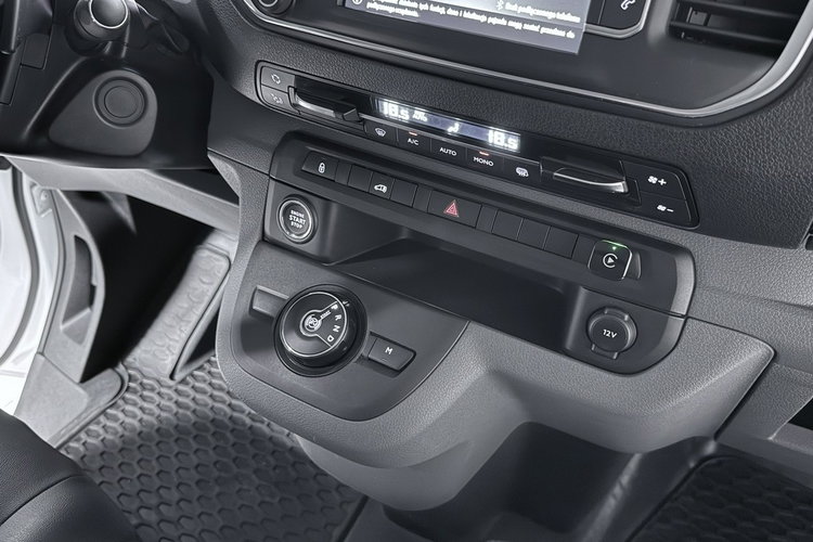 Opel Vivaro 2.0 Diesel 122KM L4H1 Exclusive AppleCar KeyLess Automat F-VAT zdjęcie 31