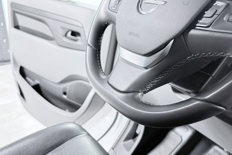 Opel Vivaro 2.0 Diesel 122KM L4H1 Exclusive AppleCar KeyLess Automat F-VAT zdjęcie 37