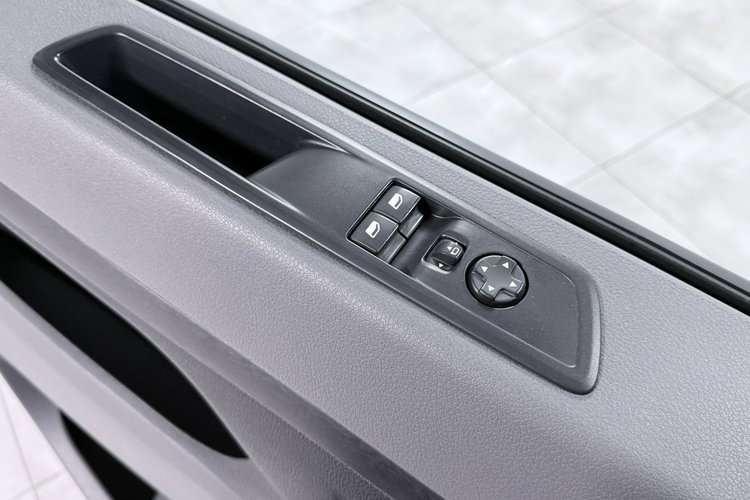 Opel Vivaro 2.0 Diesel 122KM L4H1 Exclusive AppleCar KeyLess Automat F-VAT zdjęcie 44