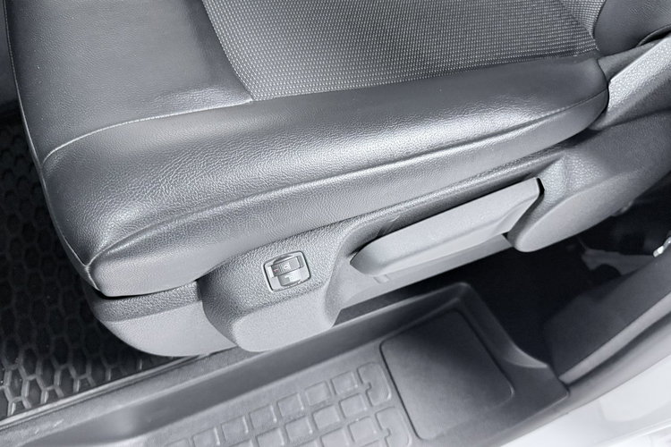 Opel Vivaro 2.0 Diesel 122KM L4H1 Exclusive AppleCar KeyLess Automat F-VAT zdjęcie 48