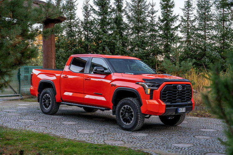 Toyota Tundra TRD Limited / Hybrid i-Force MAX / Webasto / Full opcja / Bezwypadkowy zdjęcie 1
