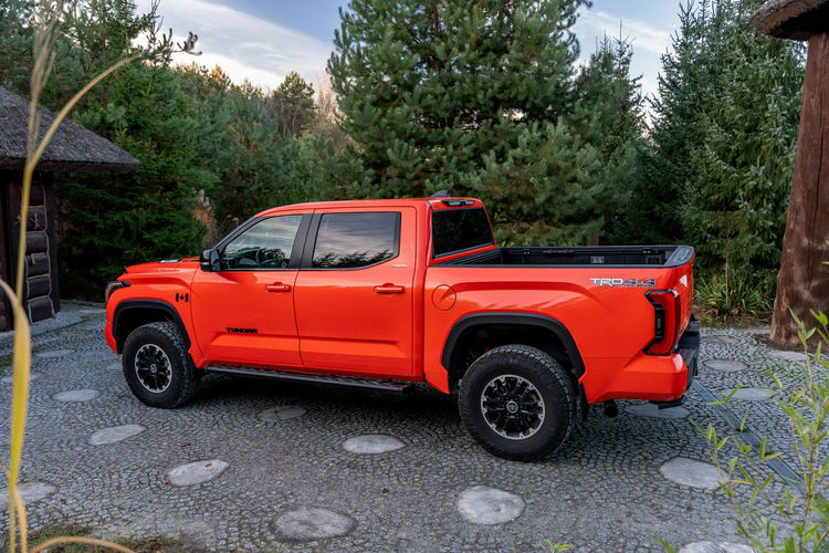 Toyota Tundra TRD Limited / Hybrid i-Force MAX / Webasto / Full opcja / Bezwypadkowy zdjęcie 32