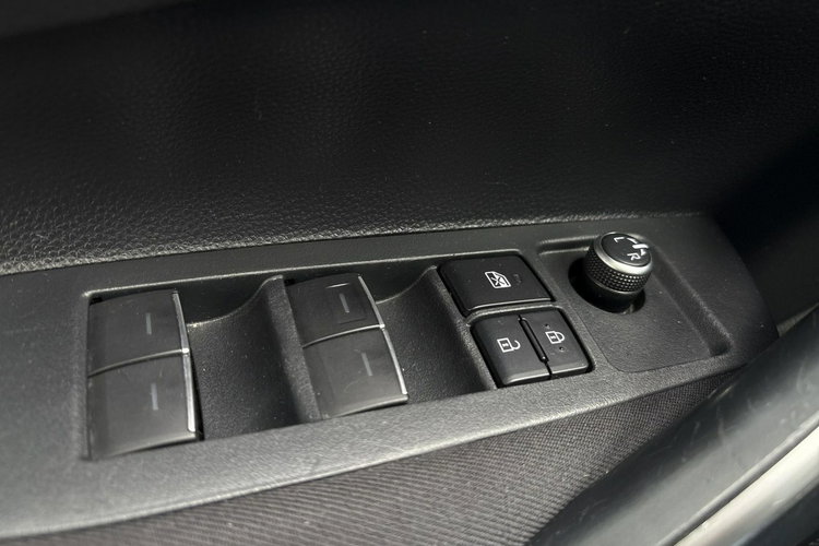 Toyota Corolla 1.8 Hybrid 122KM +LPG COMFORT, salon Polska, gwarancja, FV23% zdjęcie 20