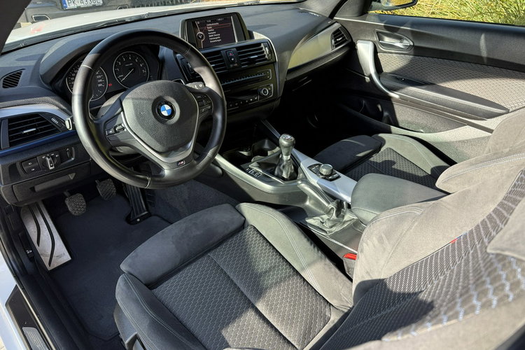 BMW 116 M pakiet AC SCHNITZER Bardzo zadbana oryginalny przebieg zdjęcie 19