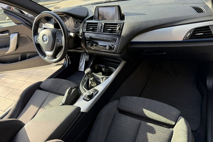 BMW 116 M pakiet AC SCHNITZER Bardzo zadbana oryginalny przebieg zdjęcie 23