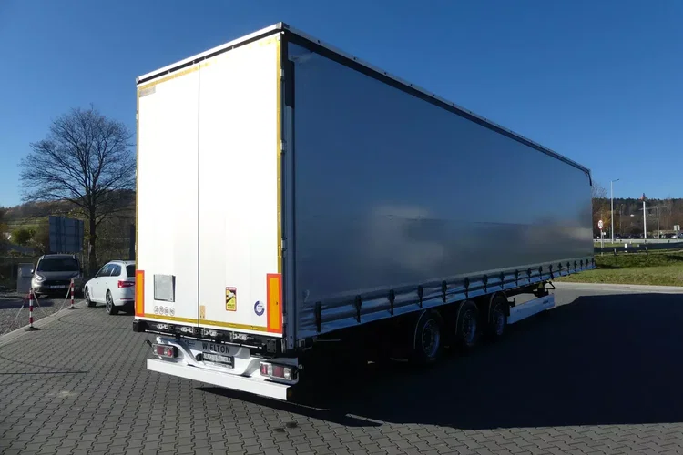 Wielton MEGA / FIRANKA / OŚ PODNOSZONA / DACH PODNOSZONY / zdjęcie 9