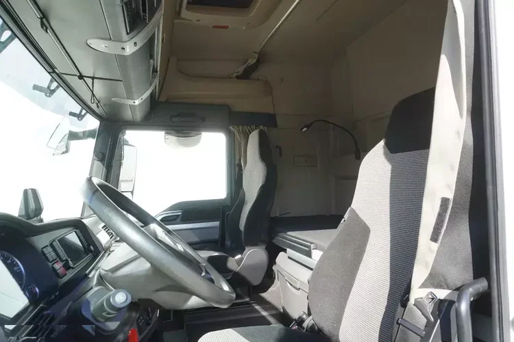 MAN TGX 26.500 6x2 E6 / NOWA Zabudowa laweta 8.75 m / oś skrętna zdjęcie 19