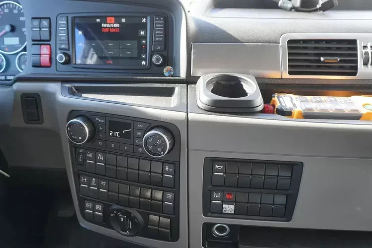 MAN TGX 26.500 6x2 E6 / NOWA Zabudowa laweta 8.75 m / oś skrętna zdjęcie 21