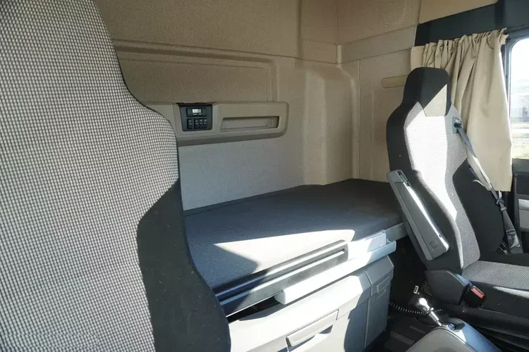 MAN TGX 26.500 6x2 E6 / NOWA Zabudowa laweta 8.75 m / oś skrętna zdjęcie 25