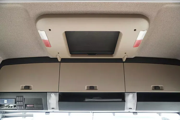 MAN TGX 26.500 6x2 E6 / NOWA Zabudowa laweta 8.75 m / oś skrętna zdjęcie 27