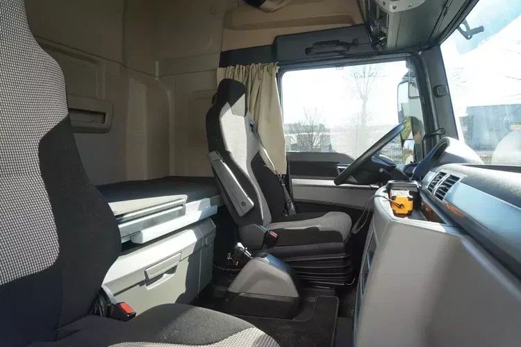 MAN TGX 26.500 6x2 E6 / NOWA Zabudowa laweta 8.75 m / oś skrętna zdjęcie 29