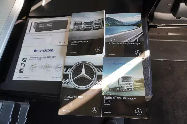 Mercedes Actros 1840 E6 4×2 / NOWA zabudowa Laweta 9.25 m / Kabina salonka zdjęcie 29