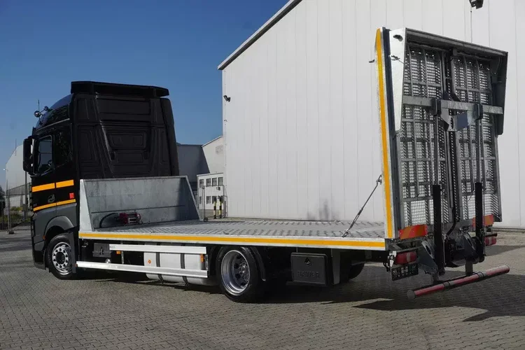 Mercedes Actros 1840 E6 4×2 / NOWA zabudowa Laweta 9.25 m / Kabina salonka zdjęcie 9