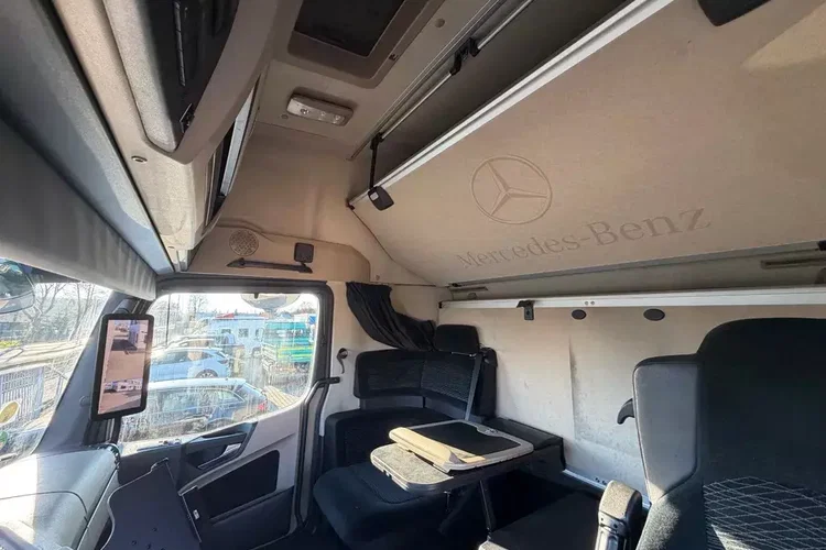Mercedes ACTROS 1845 Zestaw przestrzenny przejazdowy120m3 zdjęcie 11