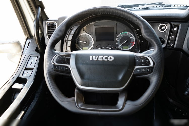 Iveco S-WAY 510 / RETARDER / HYDRAULIKA / KLIMA POSTOJOWA / OPONY 100%  zdjęcie 27