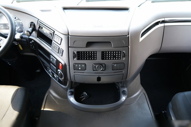 DAF XF 480 / SUPER SPACE CAB / 2021 zdjęcie 30