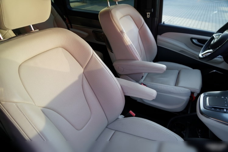 Mercedes -Benz V-Class V 300 d EXCLUSIVE long zdjęcie 45