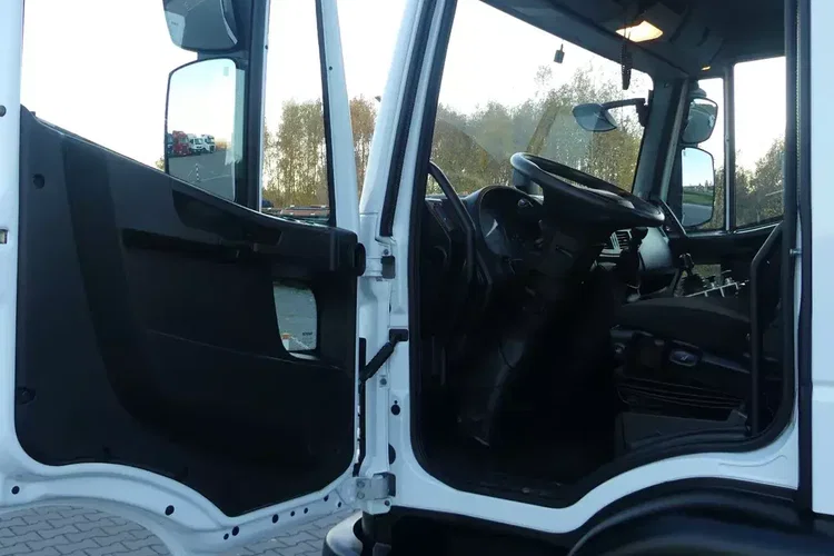 Iveco EUROCARGO 120E-220 / HAKOWIEC / EURO 6 / 48 tys km / MANUAL / zdjęcie 26