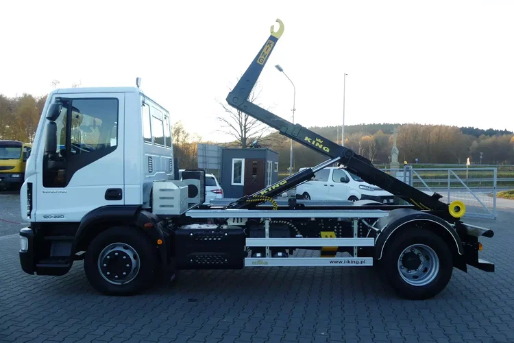 Iveco EUROCARGO 120E-220 / HAKOWIEC / EURO 6 / 48 tys km / MANUAL / zdjęcie 3