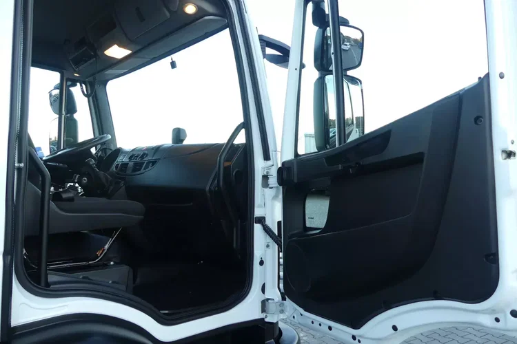 Iveco EUROCARGO 120E-220 / HAKOWIEC / EURO 6 / 48 tys km / MANUAL / zdjęcie 30