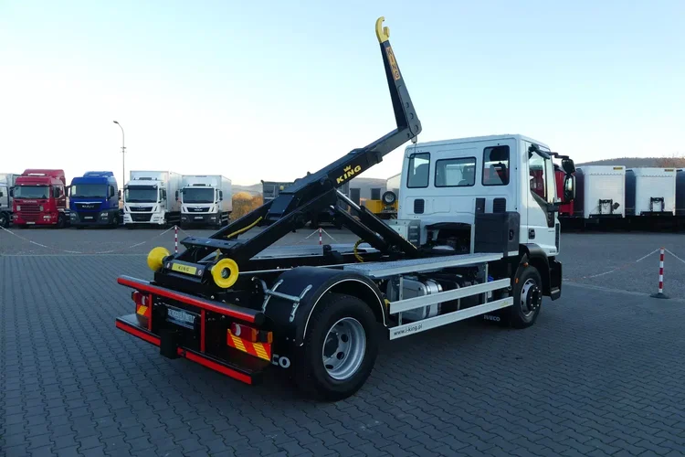 Iveco EUROCARGO 120E-220 / HAKOWIEC / EURO 6 / 48 tys km / MANUAL / zdjęcie 5