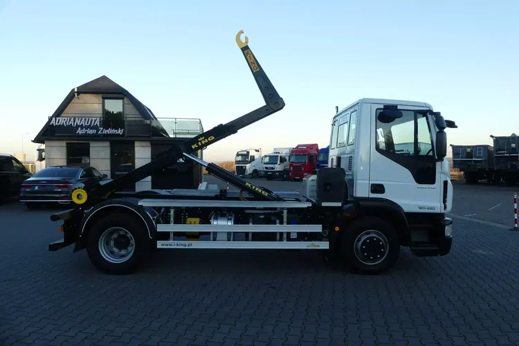 Iveco EUROCARGO 120E-220 / HAKOWIEC / EURO 6 / 48 tys km / MANUAL / zdjęcie 6