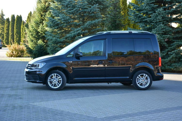 Volkswagen Caddy DSG Duża Navi Kamera Klimatronic Relingi Oryginał z Niemiec zdjęcie 11