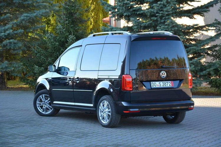 Volkswagen Caddy DSG Duża Navi Kamera Klimatronic Relingi Oryginał z Niemiec zdjęcie 13