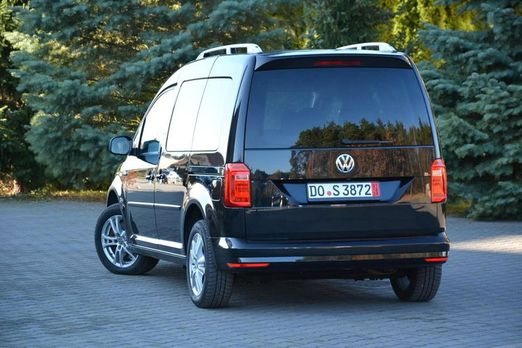 Volkswagen Caddy DSG Duża Navi Kamera Klimatronic Relingi Oryginał z Niemiec zdjęcie 14