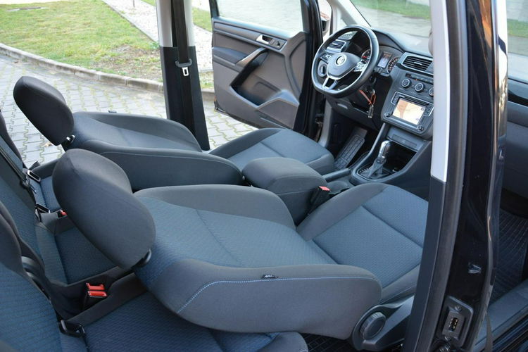 Volkswagen Caddy DSG Duża Navi Kamera Klimatronic Relingi Oryginał z Niemiec zdjęcie 19