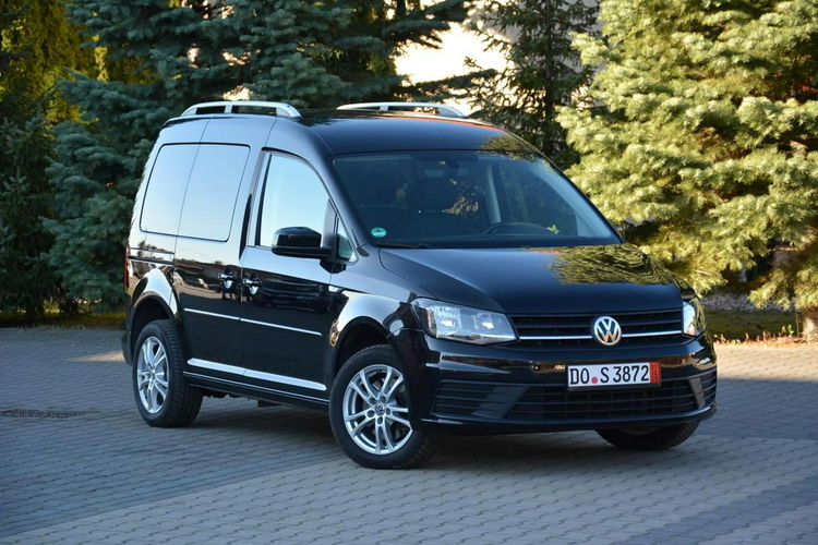 Volkswagen Caddy DSG Duża Navi Kamera Klimatronic Relingi Oryginał z Niemiec zdjęcie 2