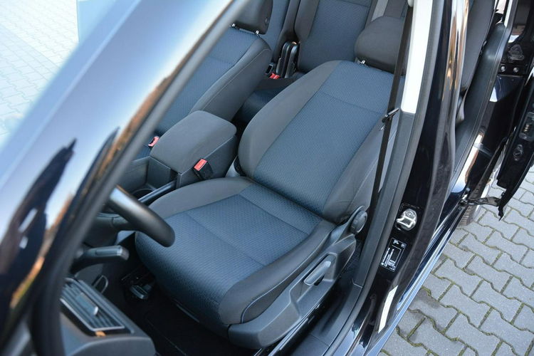 Volkswagen Caddy DSG Duża Navi Kamera Klimatronic Relingi Oryginał z Niemiec zdjęcie 23