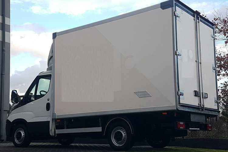 Iveco Daily 6EP CHŁODNIA MROŹNIA IZOTERMA AGREGAT THERMO KING V-200 MAX GRZANIE zdjęcie 28