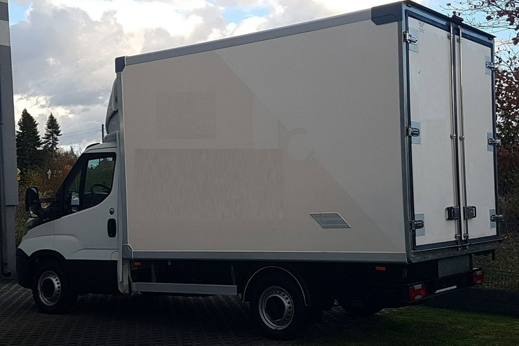 Iveco Daily 6EP CHŁODNIA MROŹNIA IZOTERMA AGREGAT THERMO KING V-200 MAX GRZANIE zdjęcie 3
