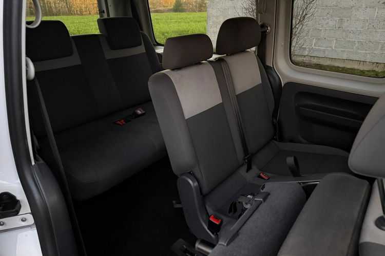 Volkswagen Caddy 2.0 MPI 109 KM MAXI 7 osobowy Zarejestrowany zdjęcie 12