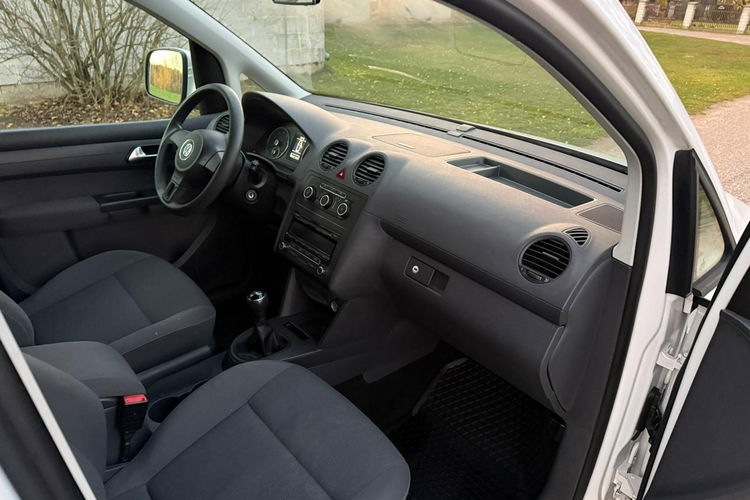 Volkswagen Caddy 2.0 MPI 109 KM MAXI 7 osobowy Zarejestrowany zdjęcie 13