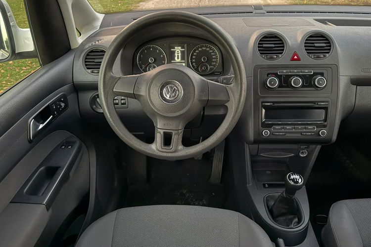 Volkswagen Caddy 2.0 MPI 109 KM MAXI 7 osobowy Zarejestrowany zdjęcie 21