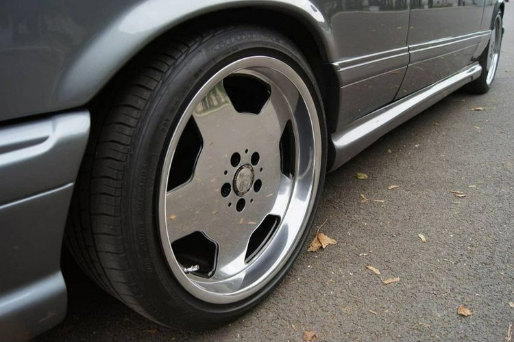 S 500 Mercedes-Benz S 500 W126 klasyk Benzyna 4971 cm³ 252 KM  zdjęcie 12