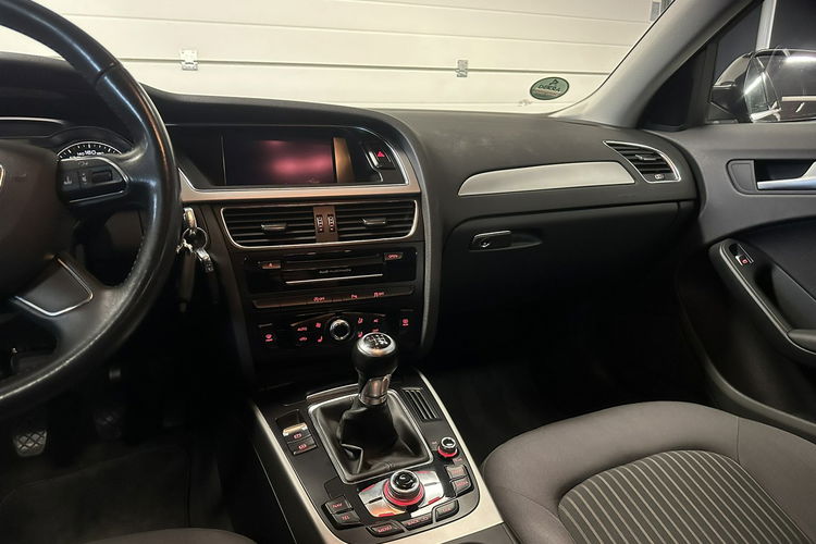 A4 Audi A4 B8 2.0 TDI 177KM Lift Xenon Led Navi WEBASTO Po Opłatach zdjęcie 10