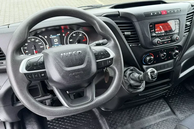 Iveco Daily 35C16 V zdjęcie 13