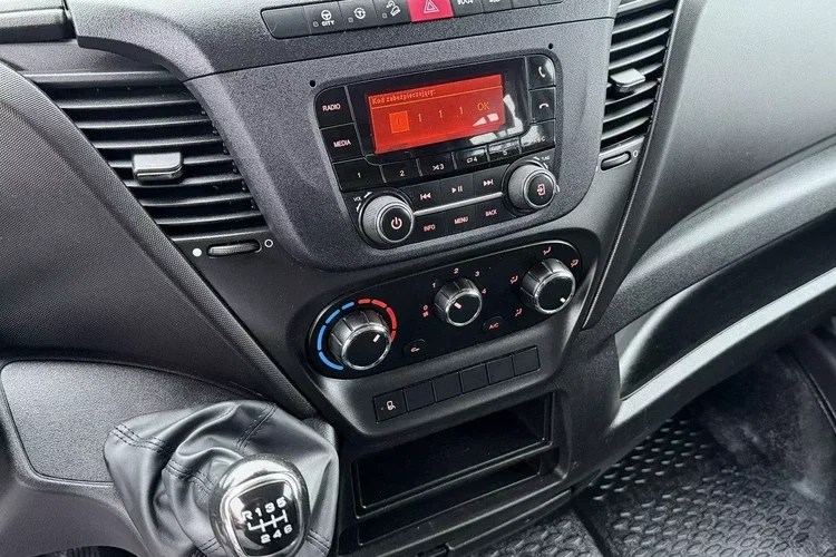 Iveco Daily 35C16 V zdjęcie 14