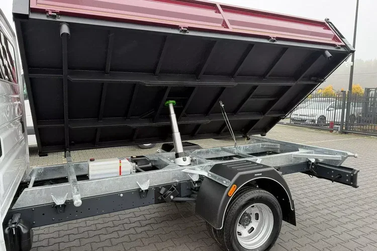 Iveco Daily 35C16 V zdjęcie 3