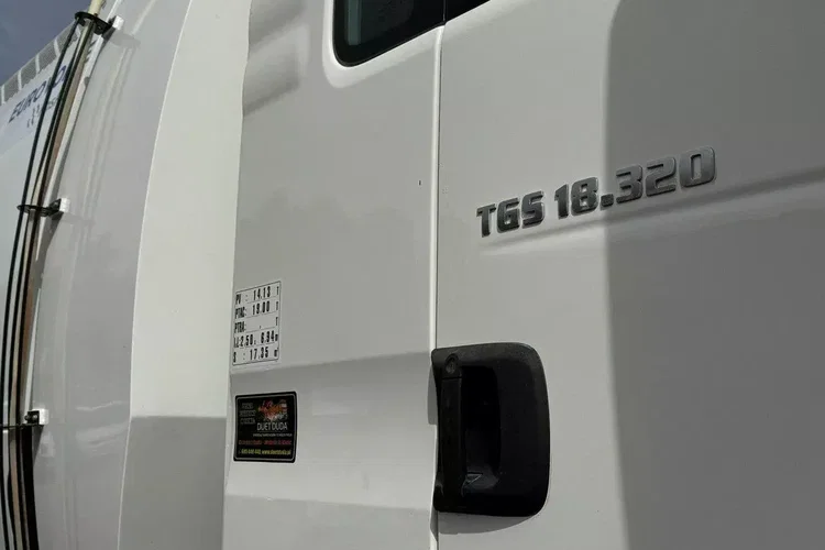 MAN TGS 18.320BUCHER OPTIFANT 8000 Zamiatarka Uliczna Euro 6 zdjęcie 8