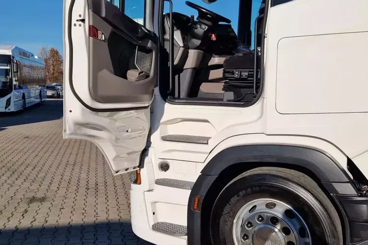 Scania R 460 A4x2NA zdjęcie 17