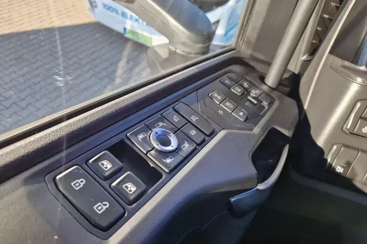 Scania R 460 A4x2NA zdjęcie 18
