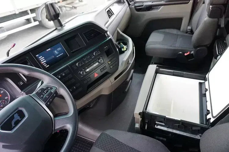 MAN TGX / 18.470 / E 6 / GM / ZESTAW PRZEJAZDOWY 120 M3 / ŁAD. 14 815 KG / RETARDER zdjęcie 9