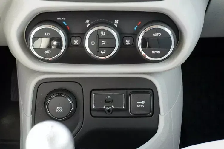 Jeep renegade zdjęcie 43