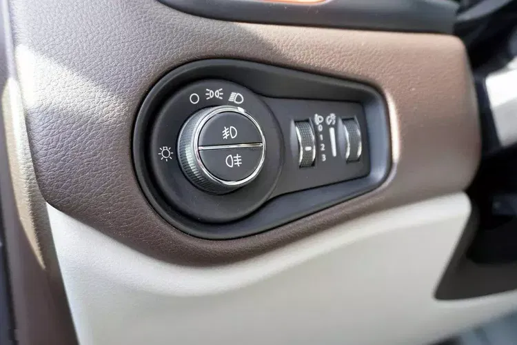 Jeep renegade zdjęcie 47