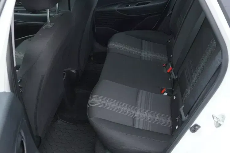 Hyundai i20 zdjęcie 34